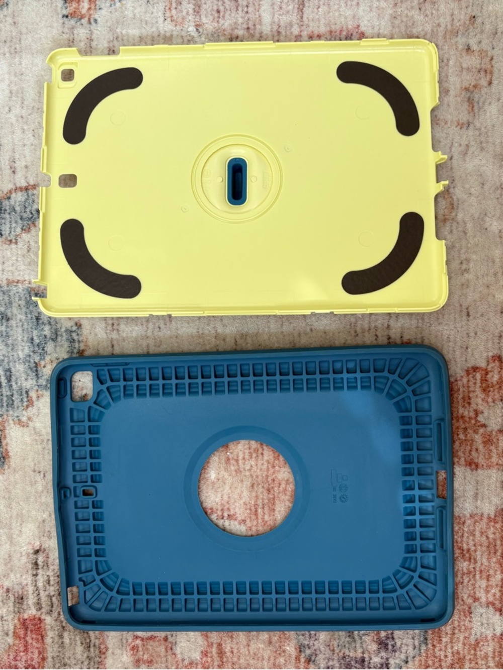 OtterBox Kids IPad EasyGrab Case (8th,‎ 7th 9th Gen IPad) Galaxy Runner Blue - Picture 3 of 9